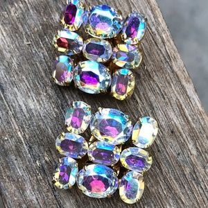 VINTAGE Aurora Borealis {CRYSTAL Earrings} Clip On